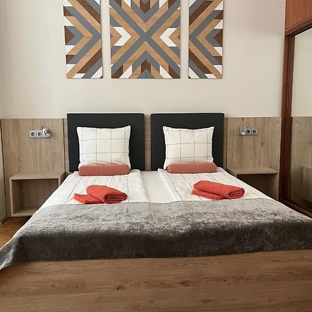 Paprika Apartment Studio Budapest Esterno foto